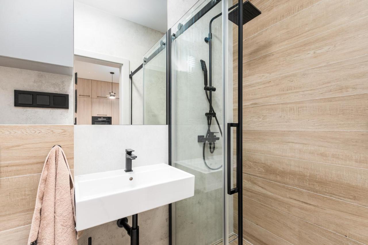 Bg Premium Apartments Mennica Residence Варшава Екстер'єр фото